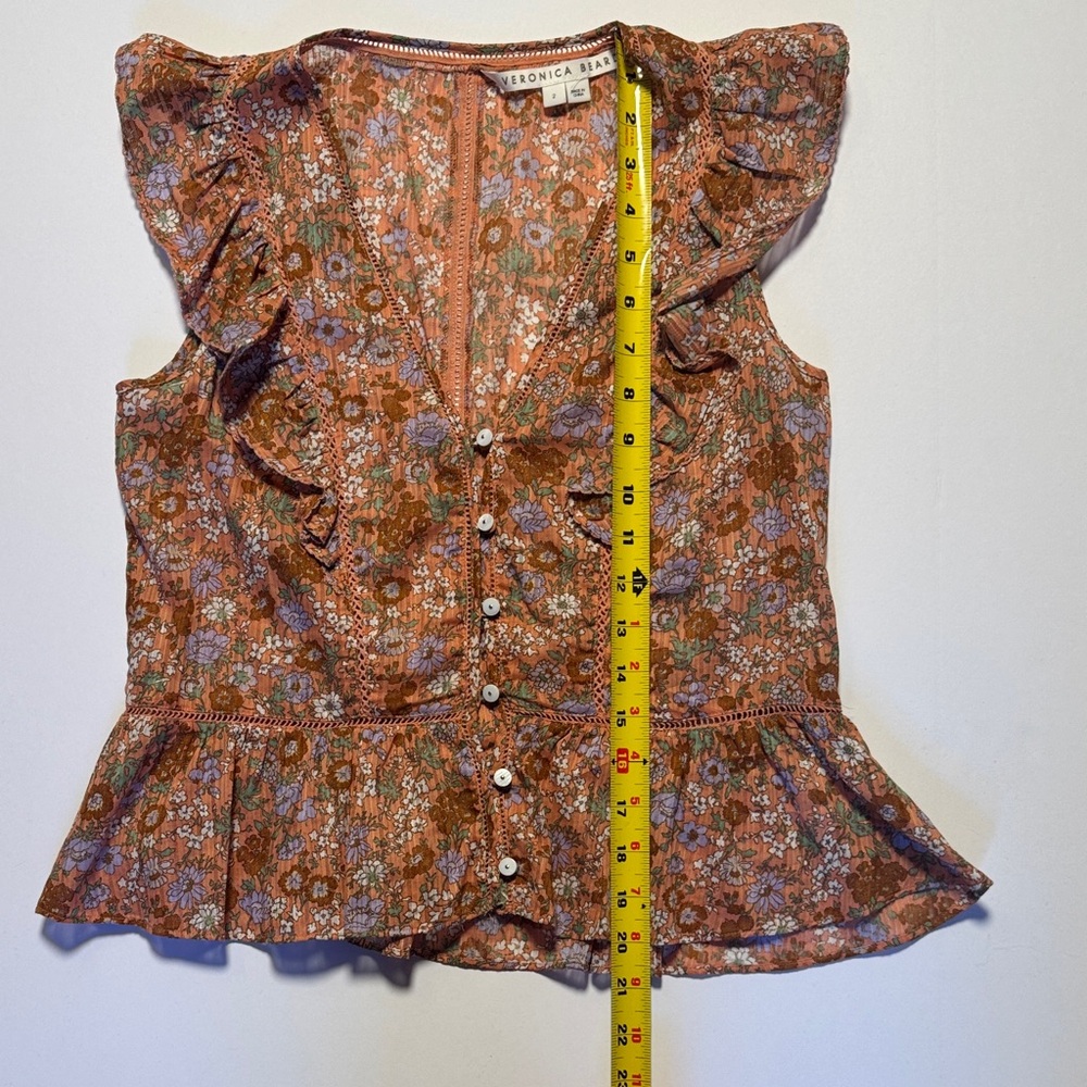 VERONICA BEARD Araya Top Coral Floral Ruffle Button Front Eyelet Detail Blouse 2 - Picture 6 of 10